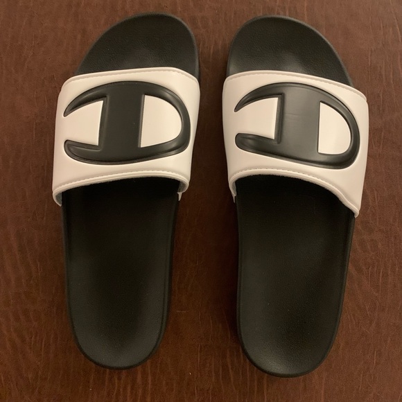 Champion Other - Champion Slides | M10